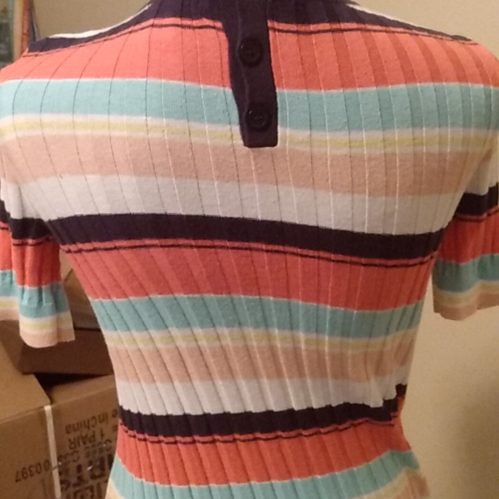 Sweater - Picture 2 of 2